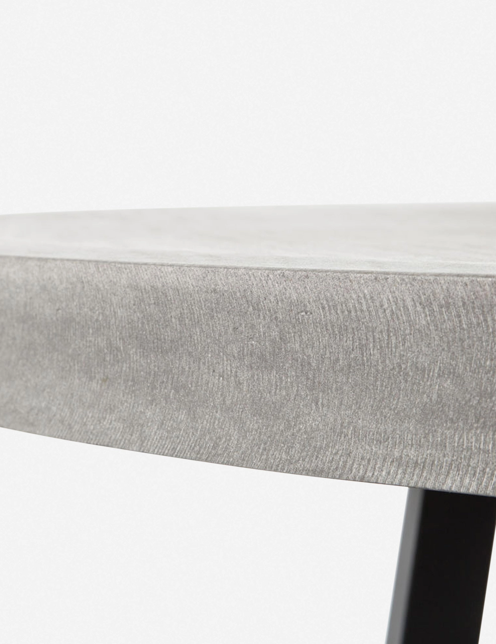 Agatha Indoor / Outdoor Round Dining Table