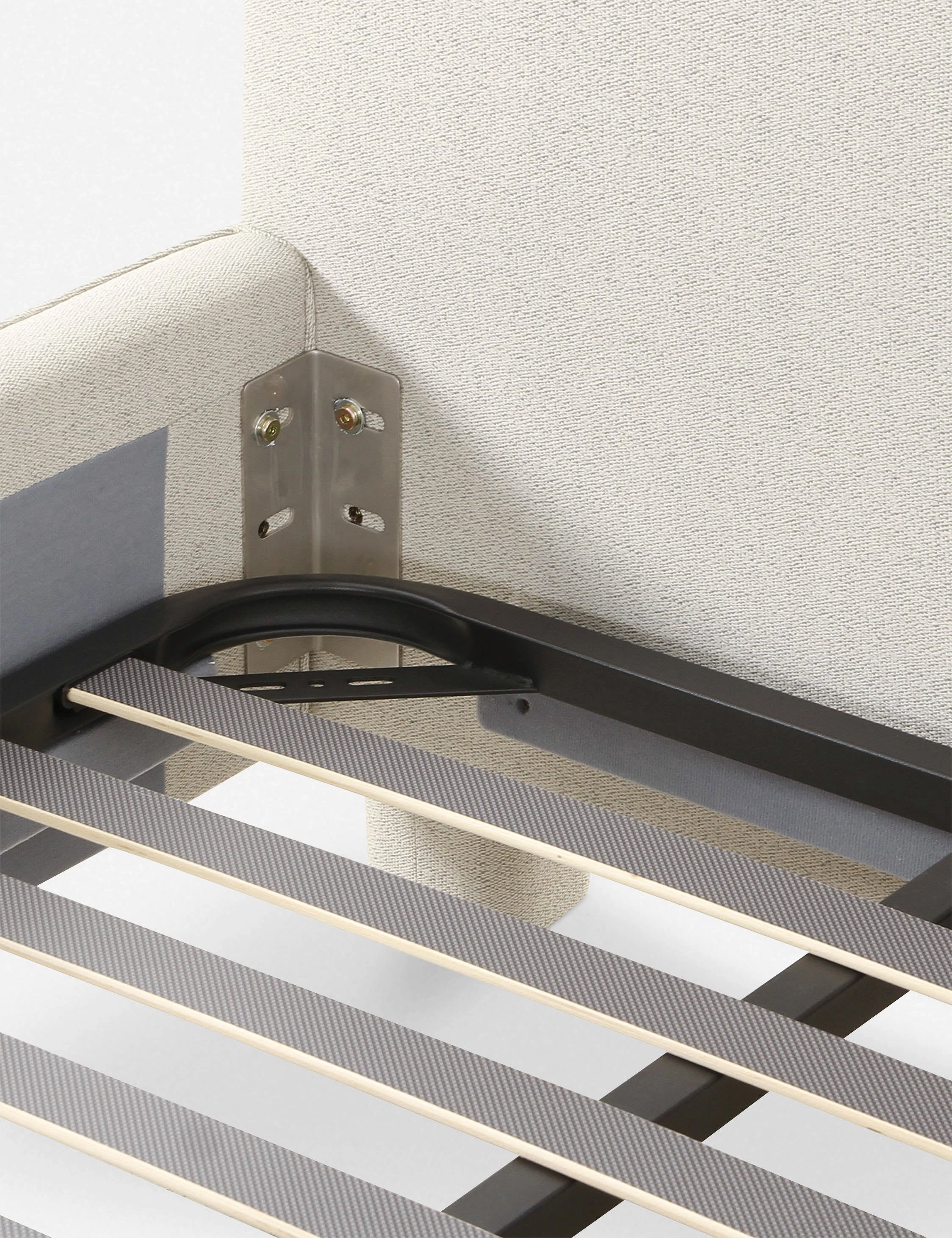 Asner Platform Bed
