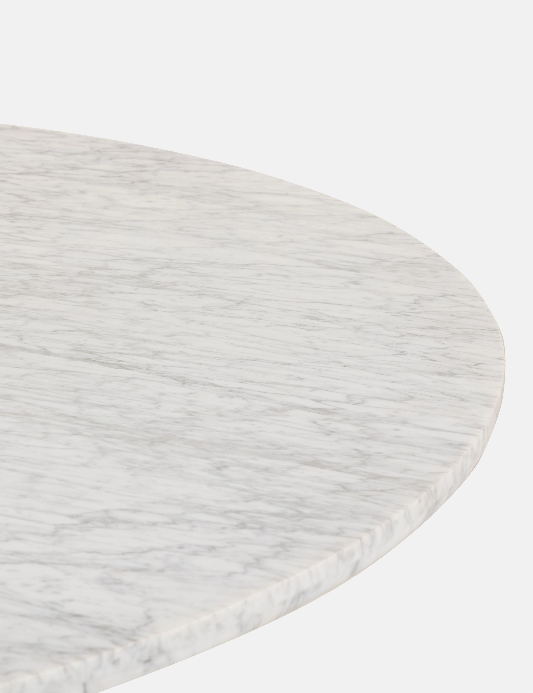 Champlain Round Dining Table