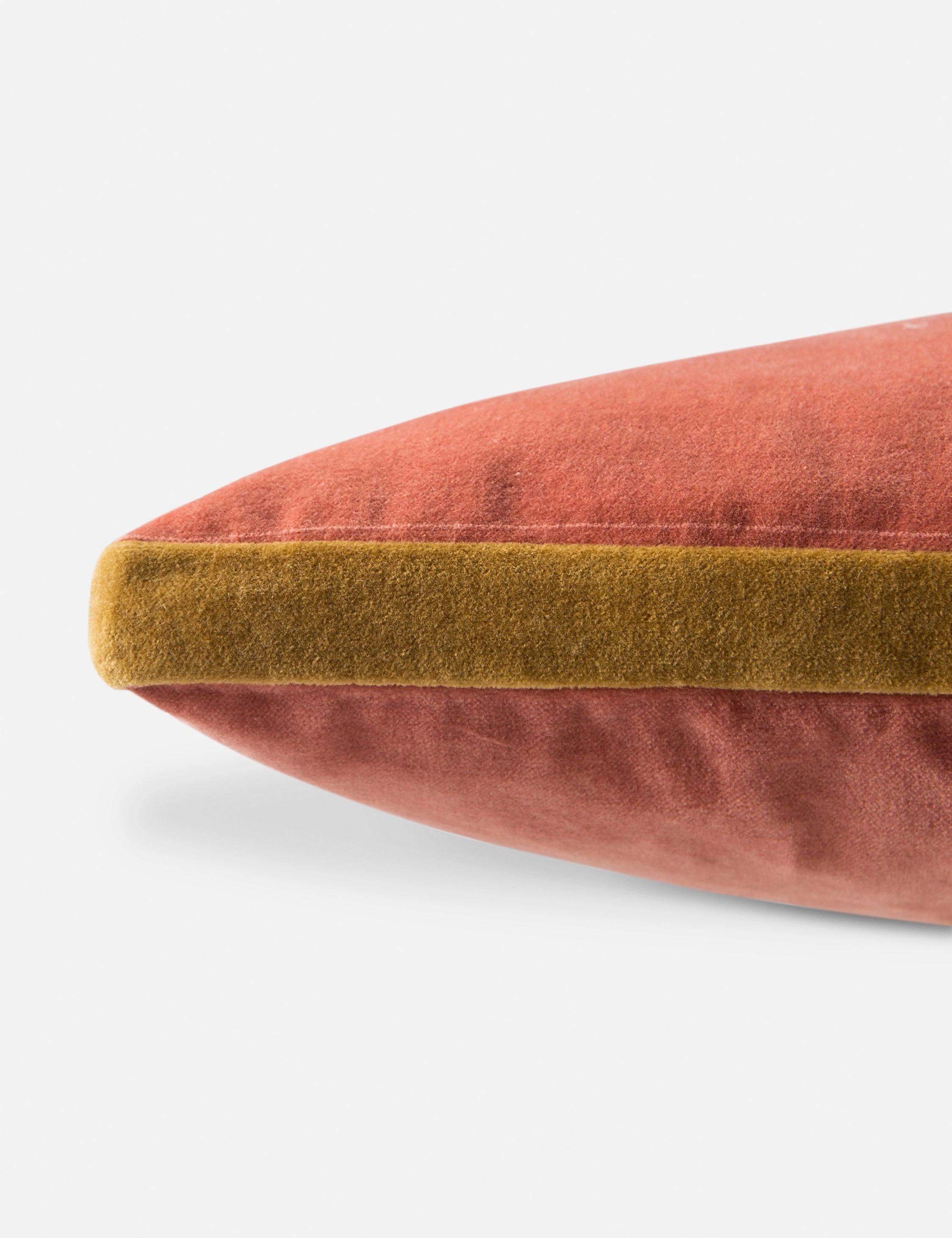 Clune Pillow