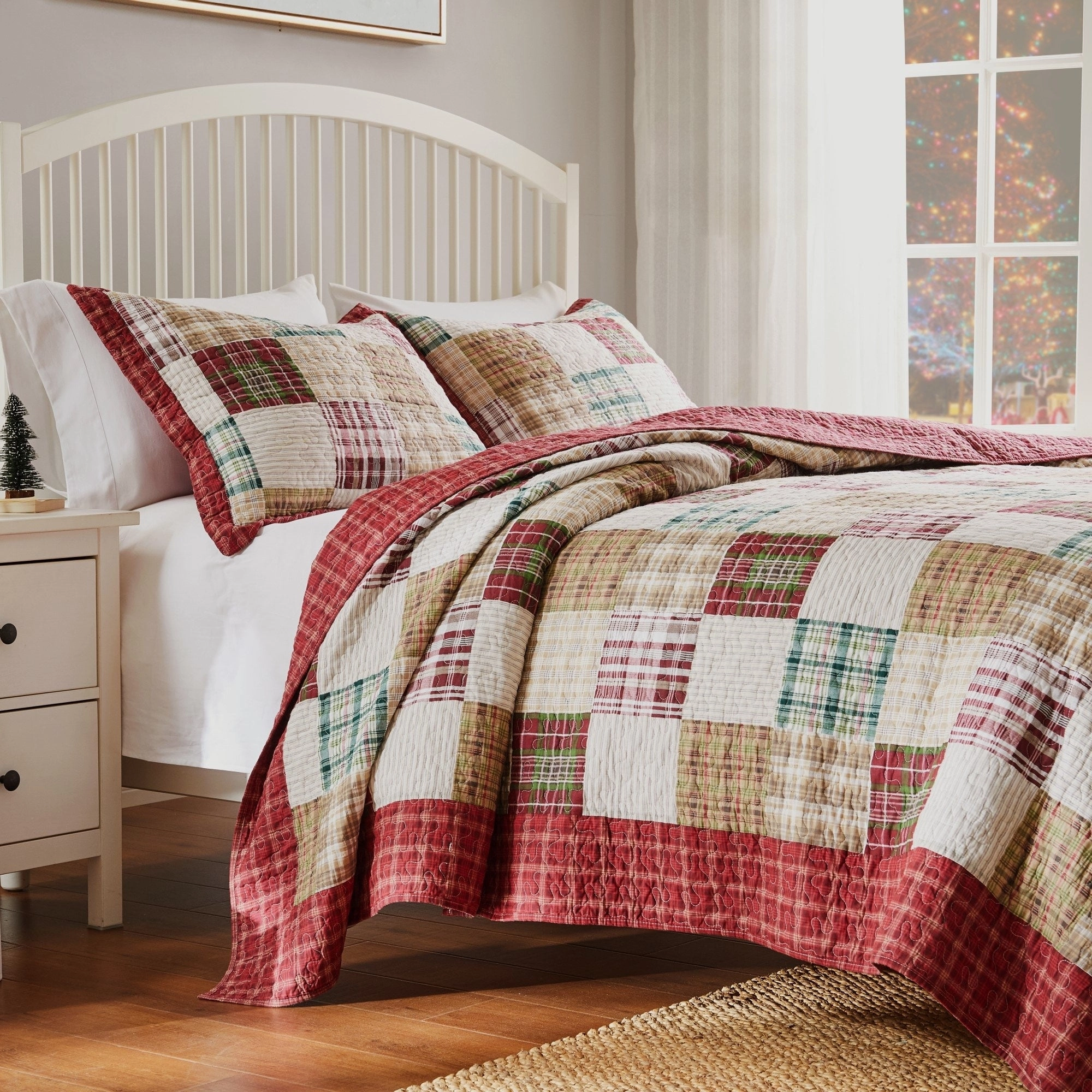 Greenland Home Oxford Quilted Bedspread Set. Traditional Plaid. Cotton