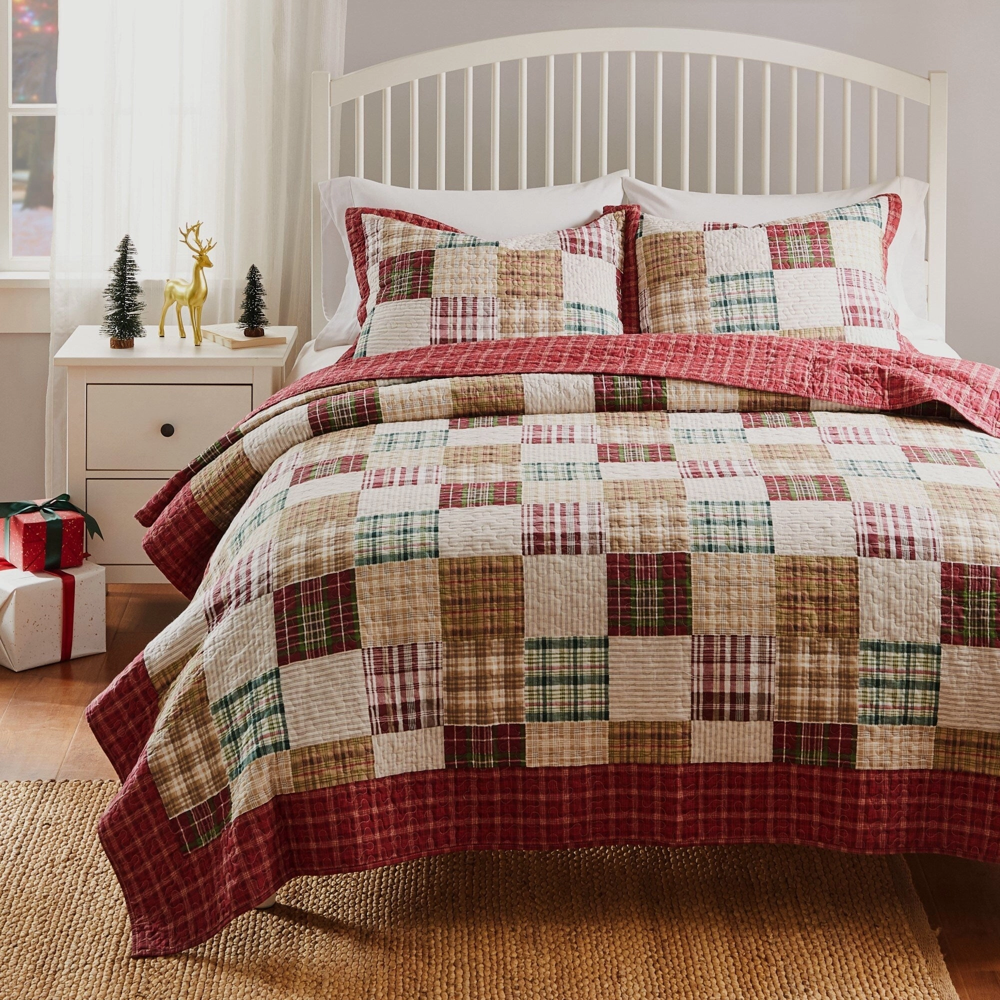 Greenland Home Oxford Quilted Bedspread Set. Traditional Plaid. Cotton