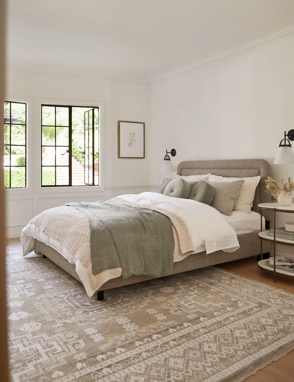 Gwendolyn Platform Bed