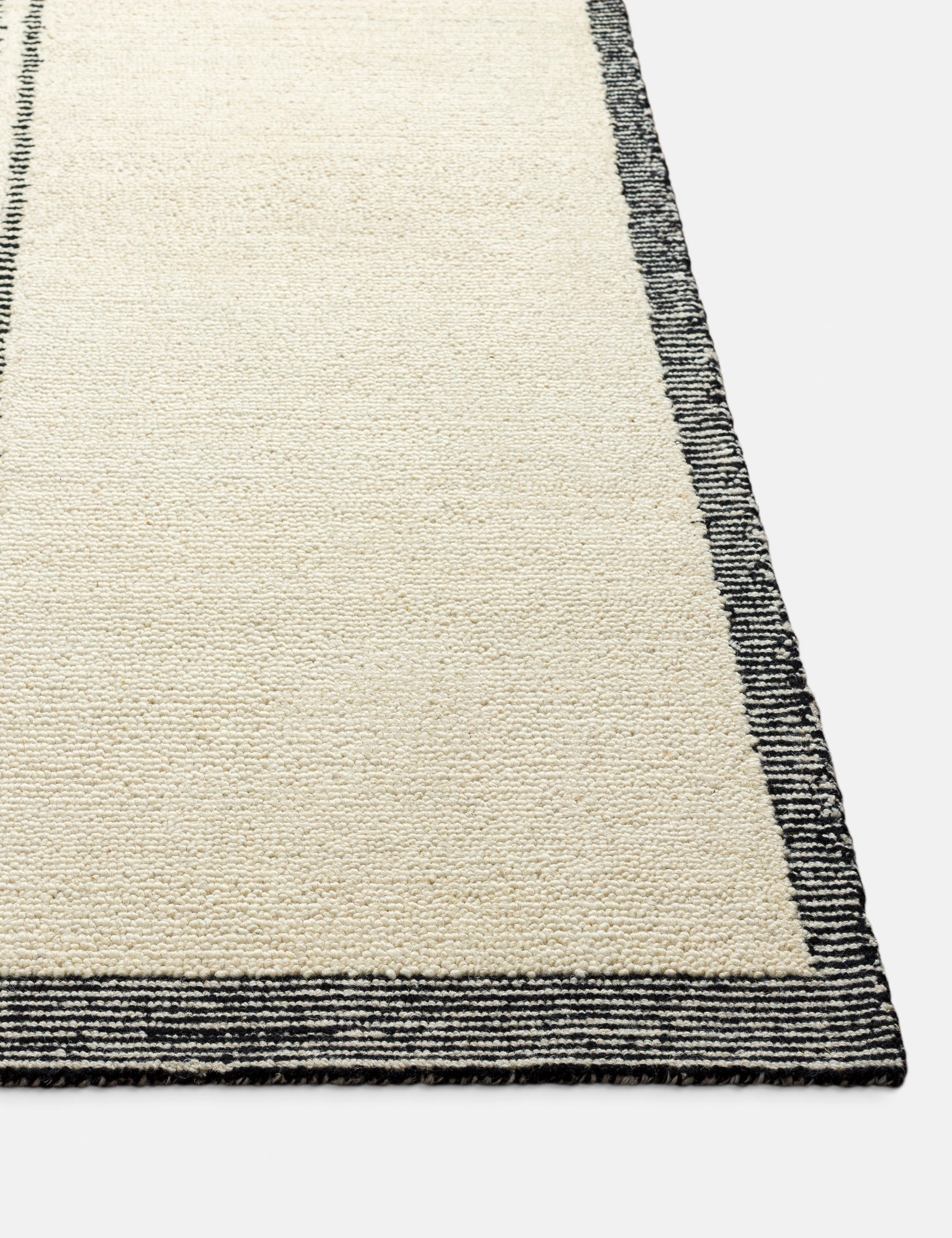 Jakari Hand-Tufted Wool Rug