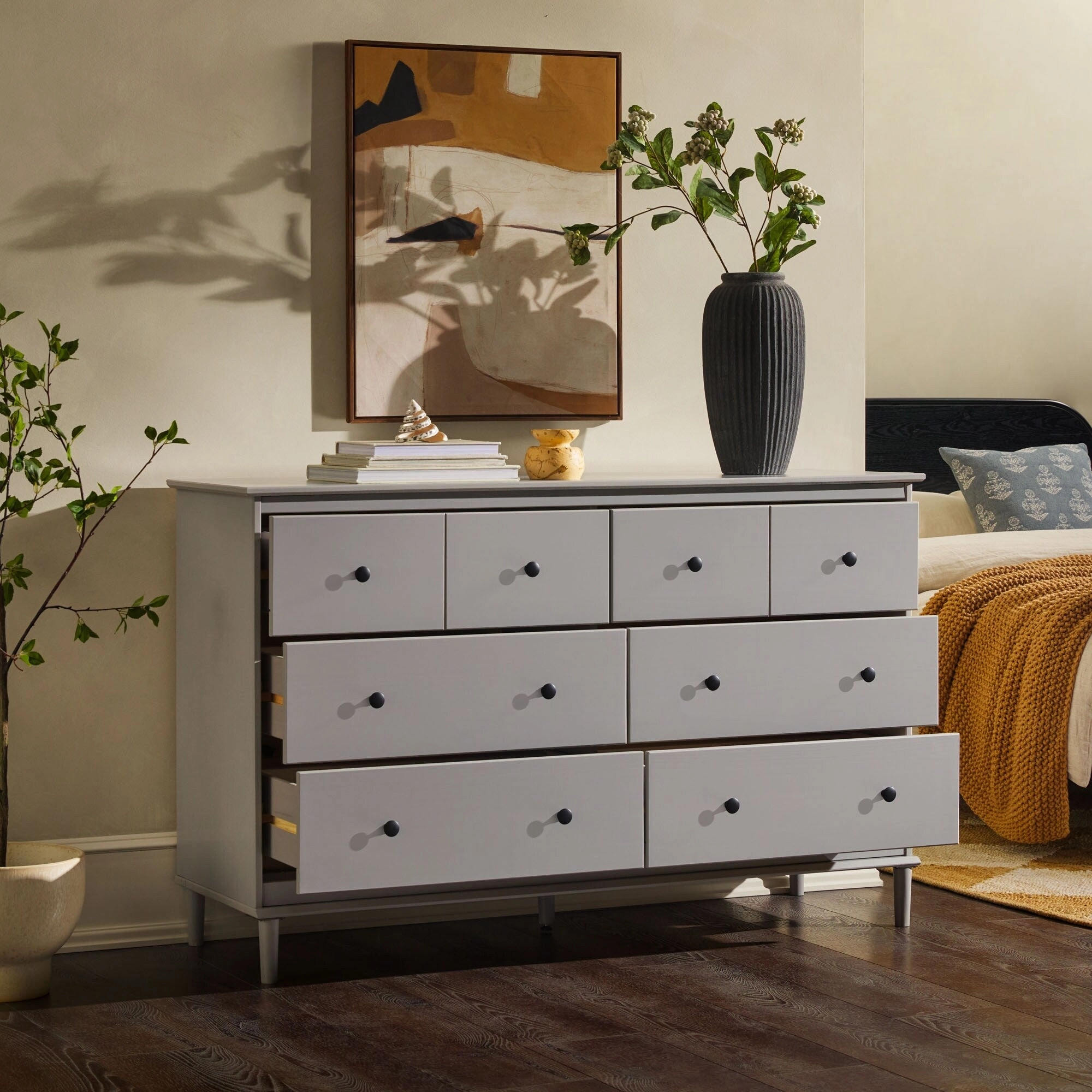 Middlebrook Bullrushes 6-Drawer Solid Wood Dresser