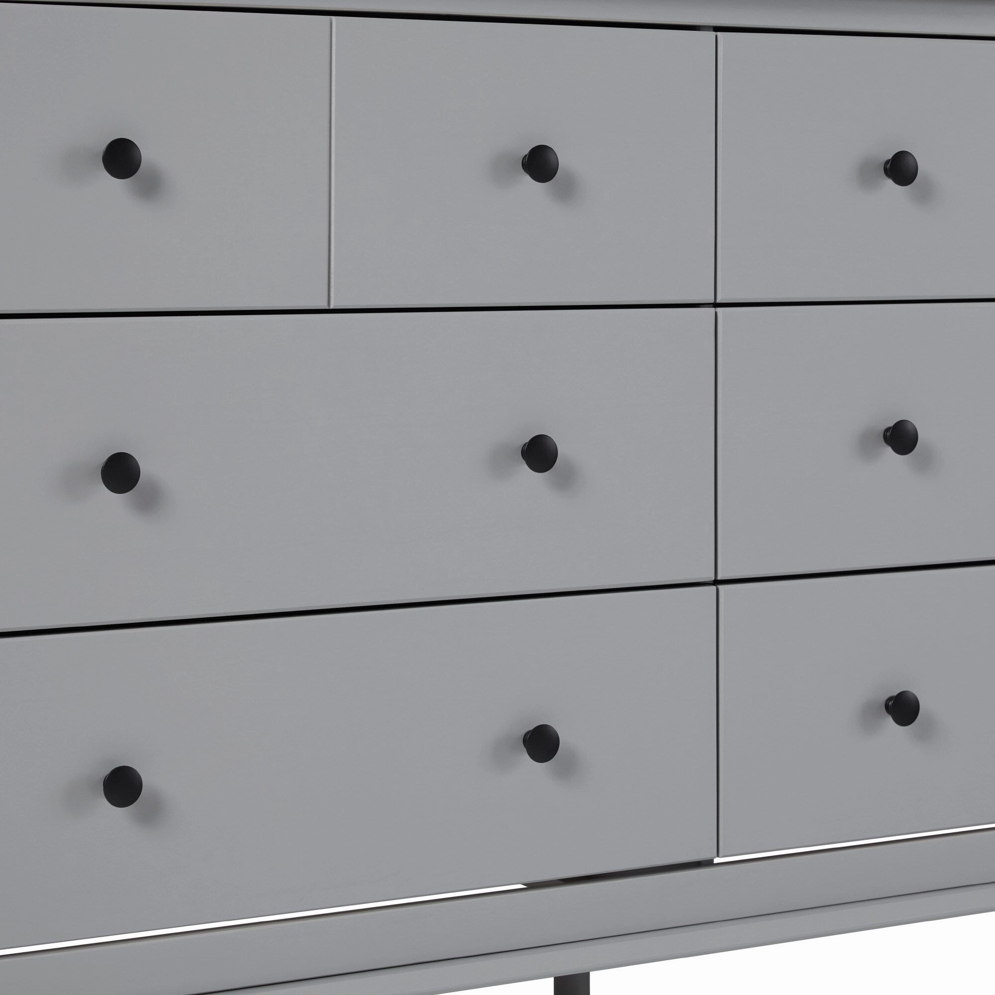 Middlebrook Bullrushes 6-Drawer Solid Wood Dresser