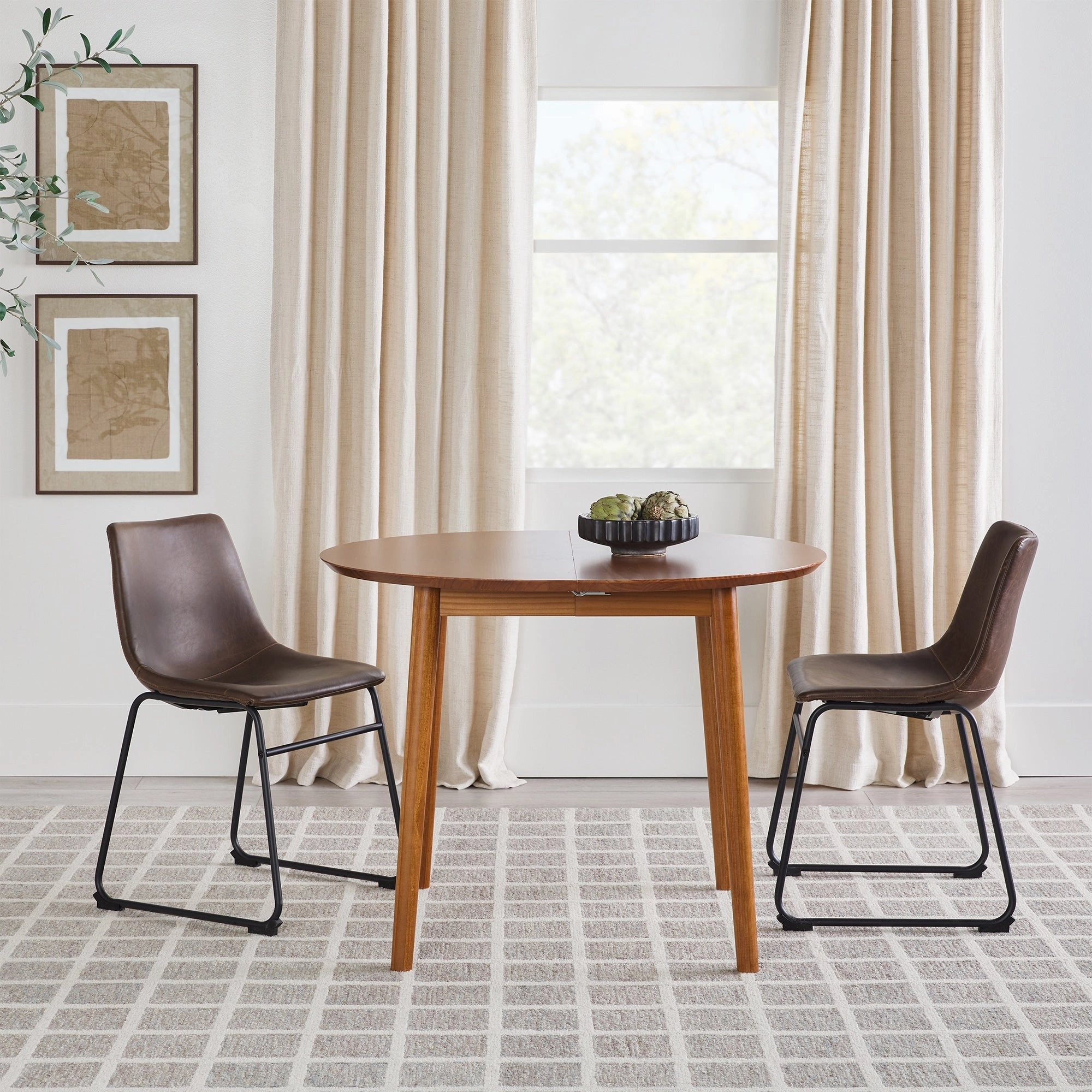 Middlebrook Designs Damsel Solid Wood Oval Extension Dining Table