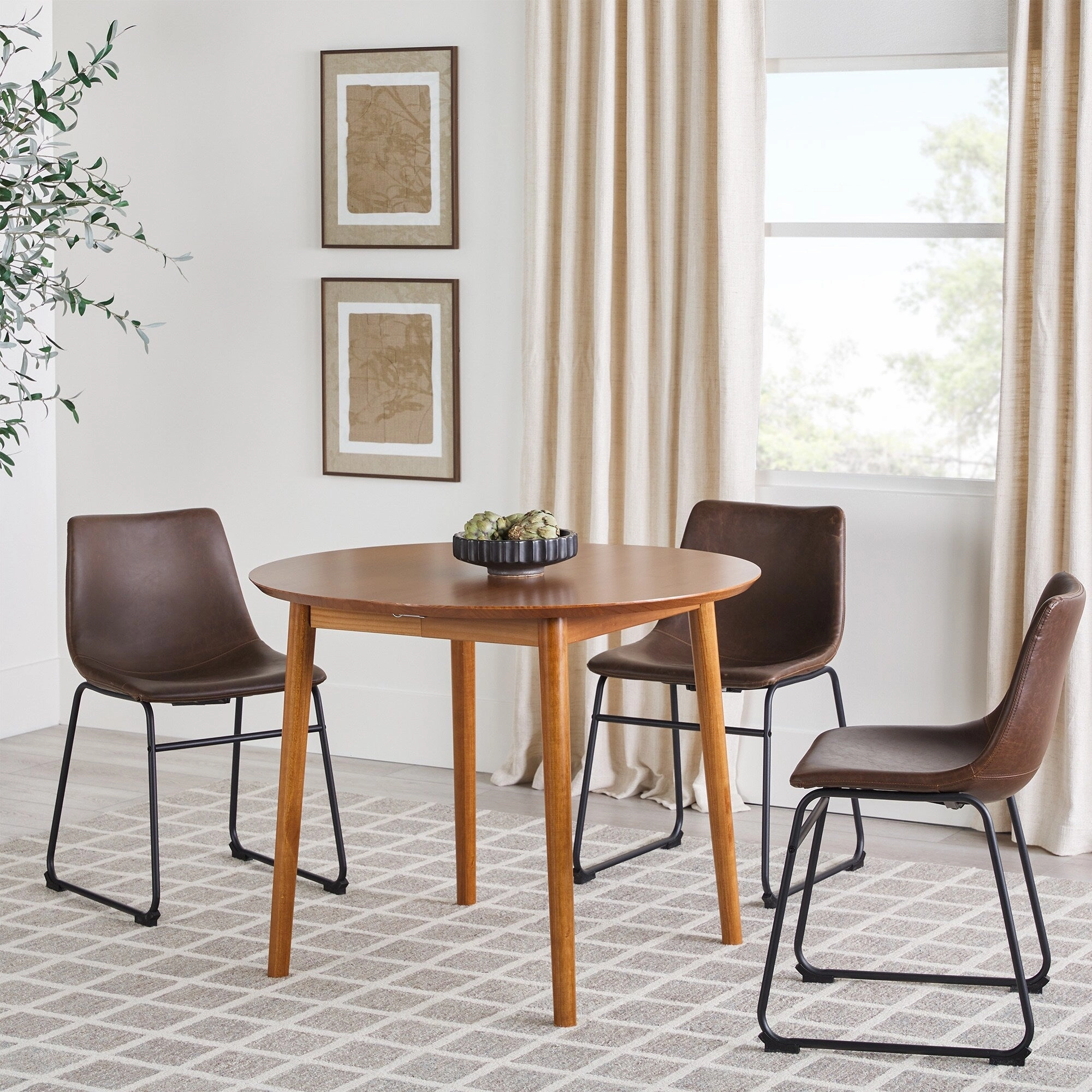 Middlebrook Designs Damsel Solid Wood Oval Extension Dining Table