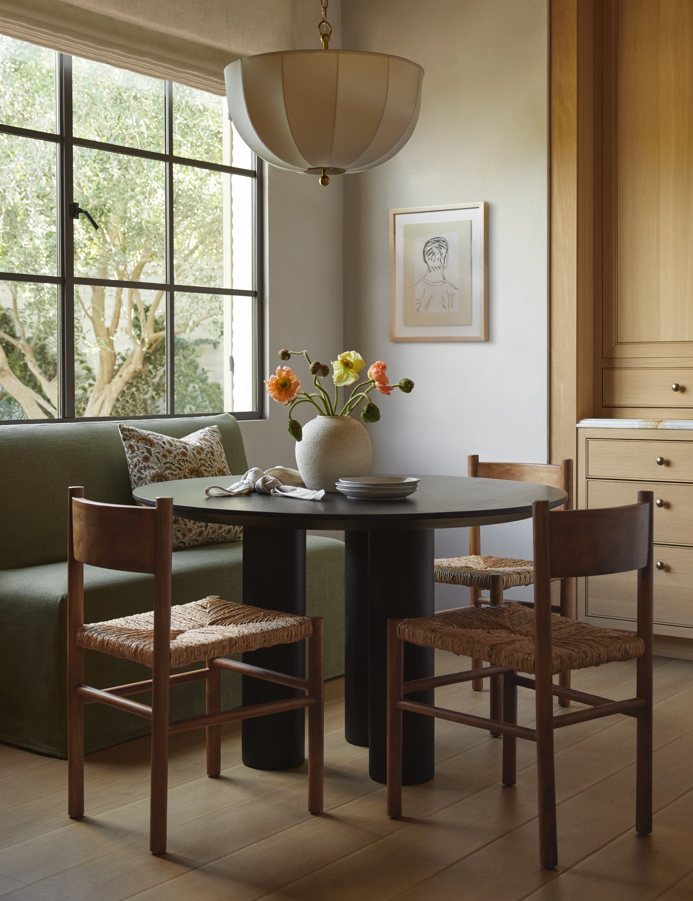Mojave Round Dining Table