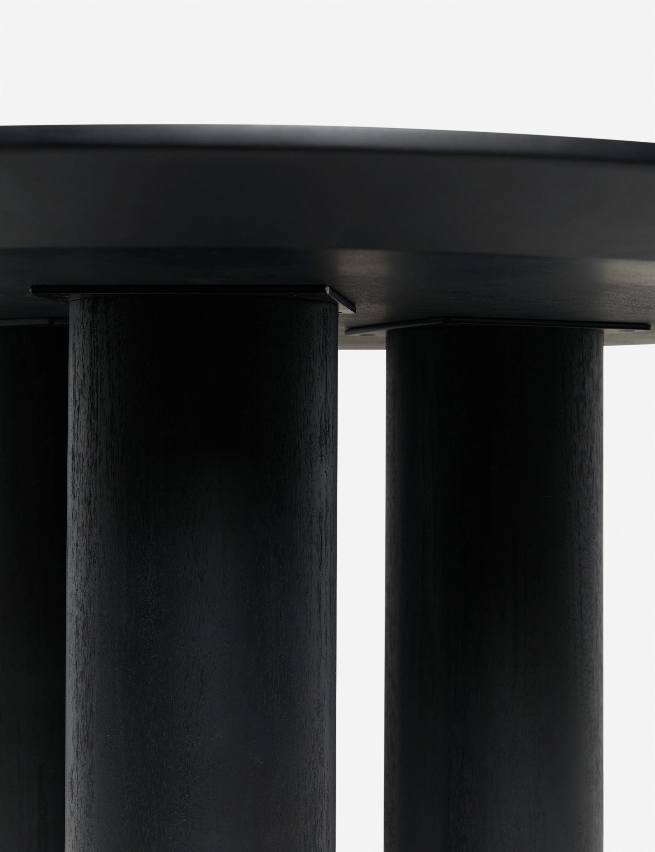 Mojave Round Dining Table