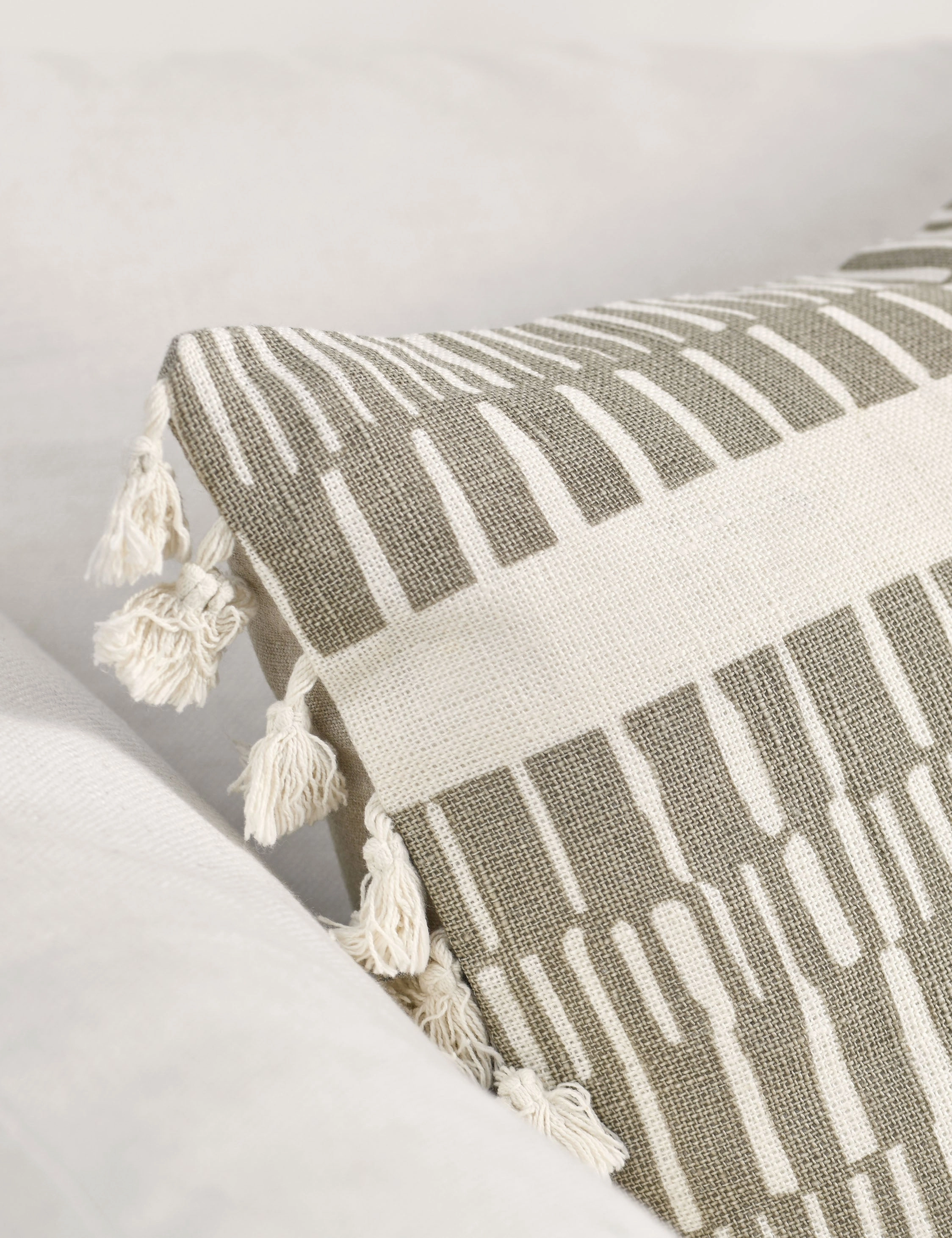 Morgana Linen Pillow