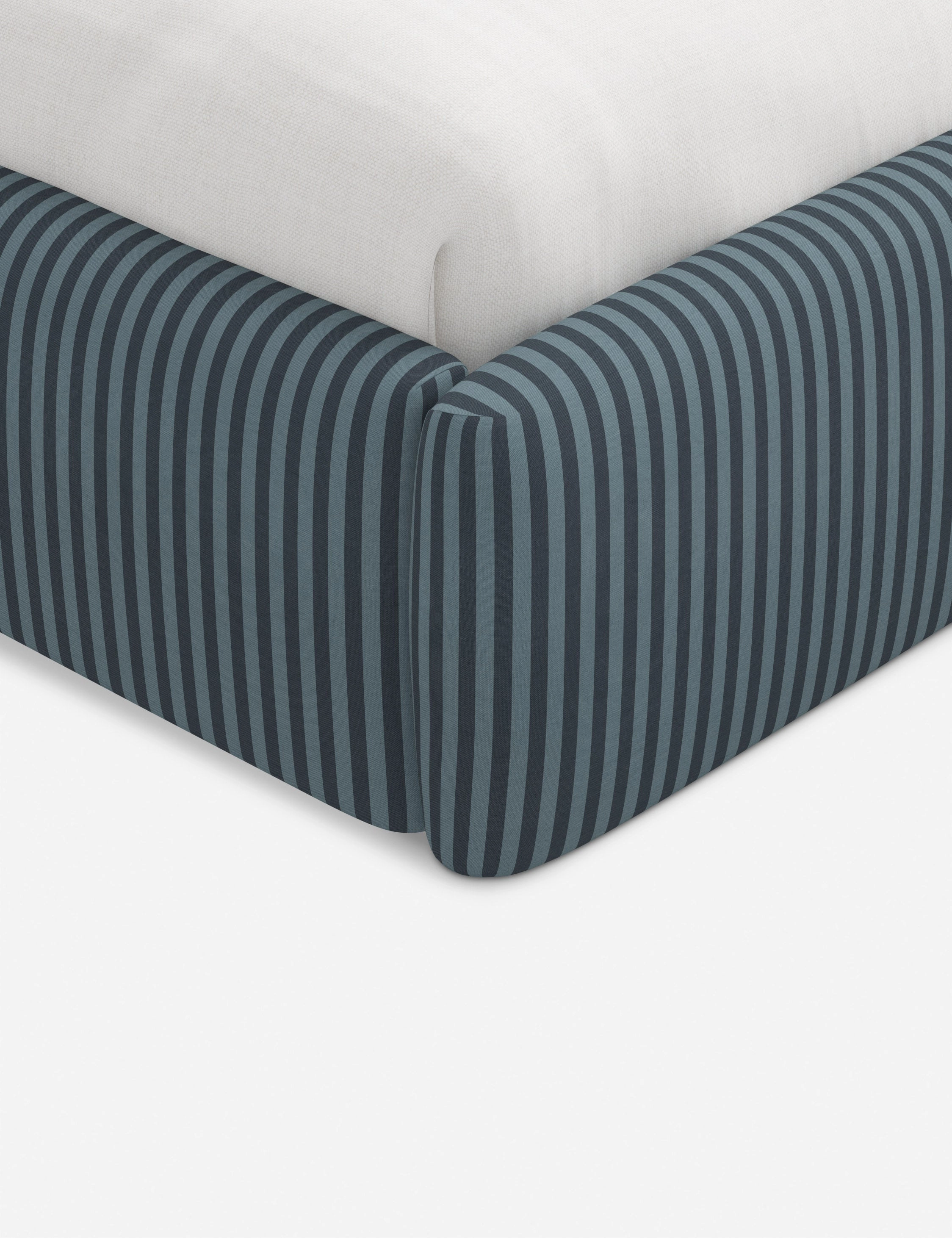 Nabiha Platform Bed