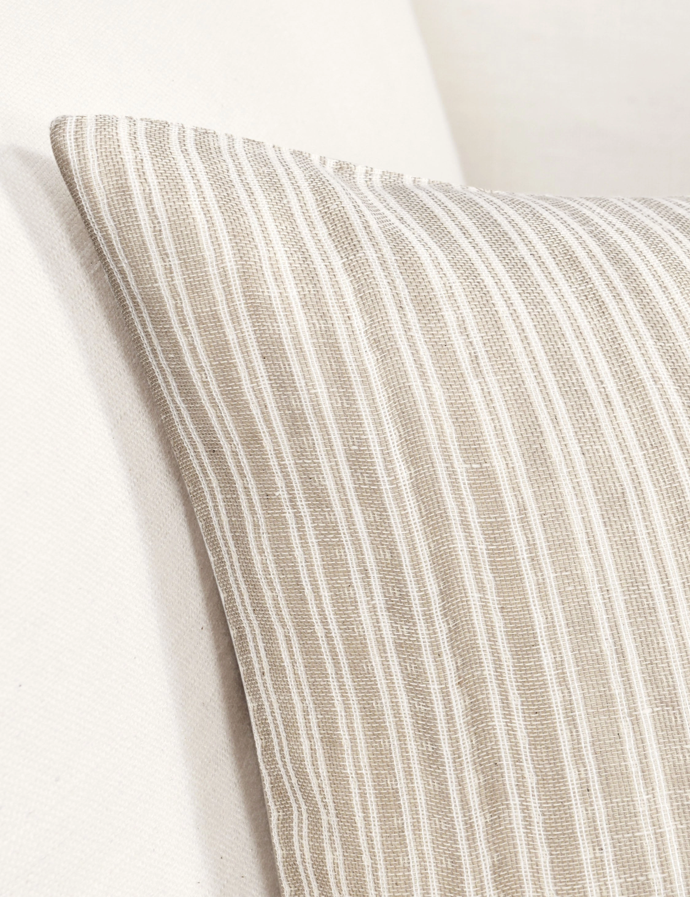 Nevya Pillow