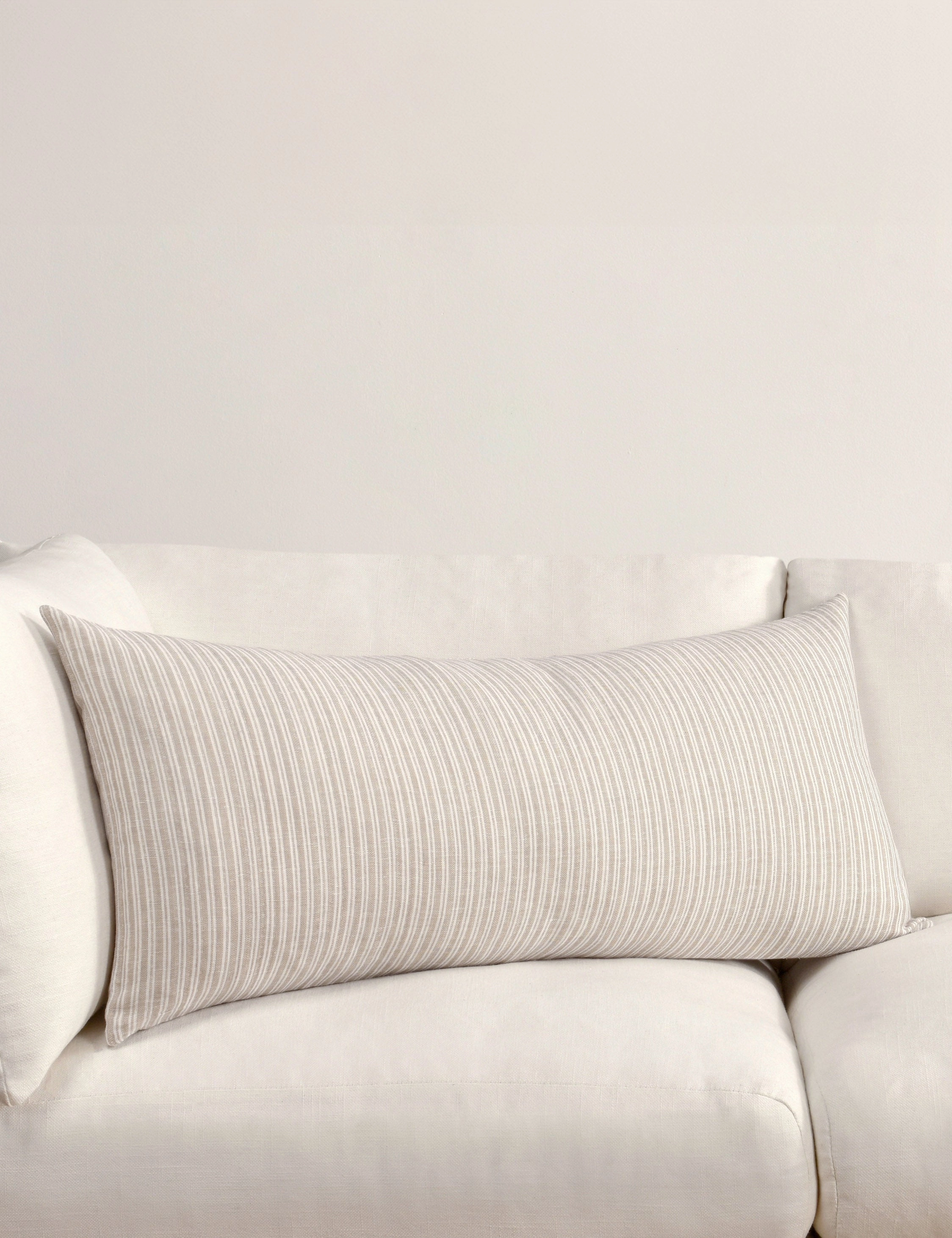 Nevya Pillow