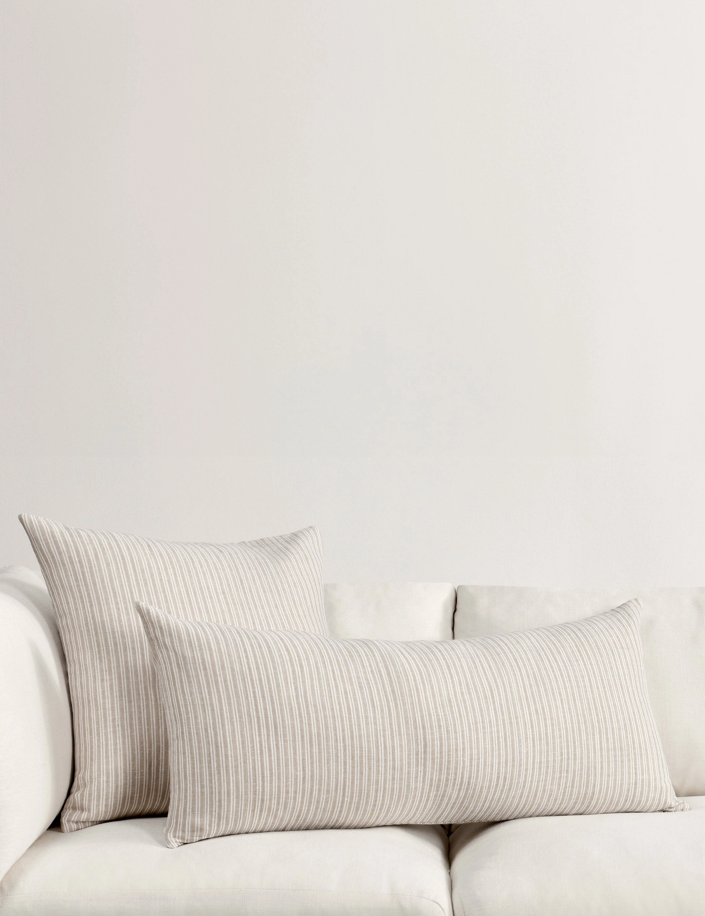 Nevya Pillow