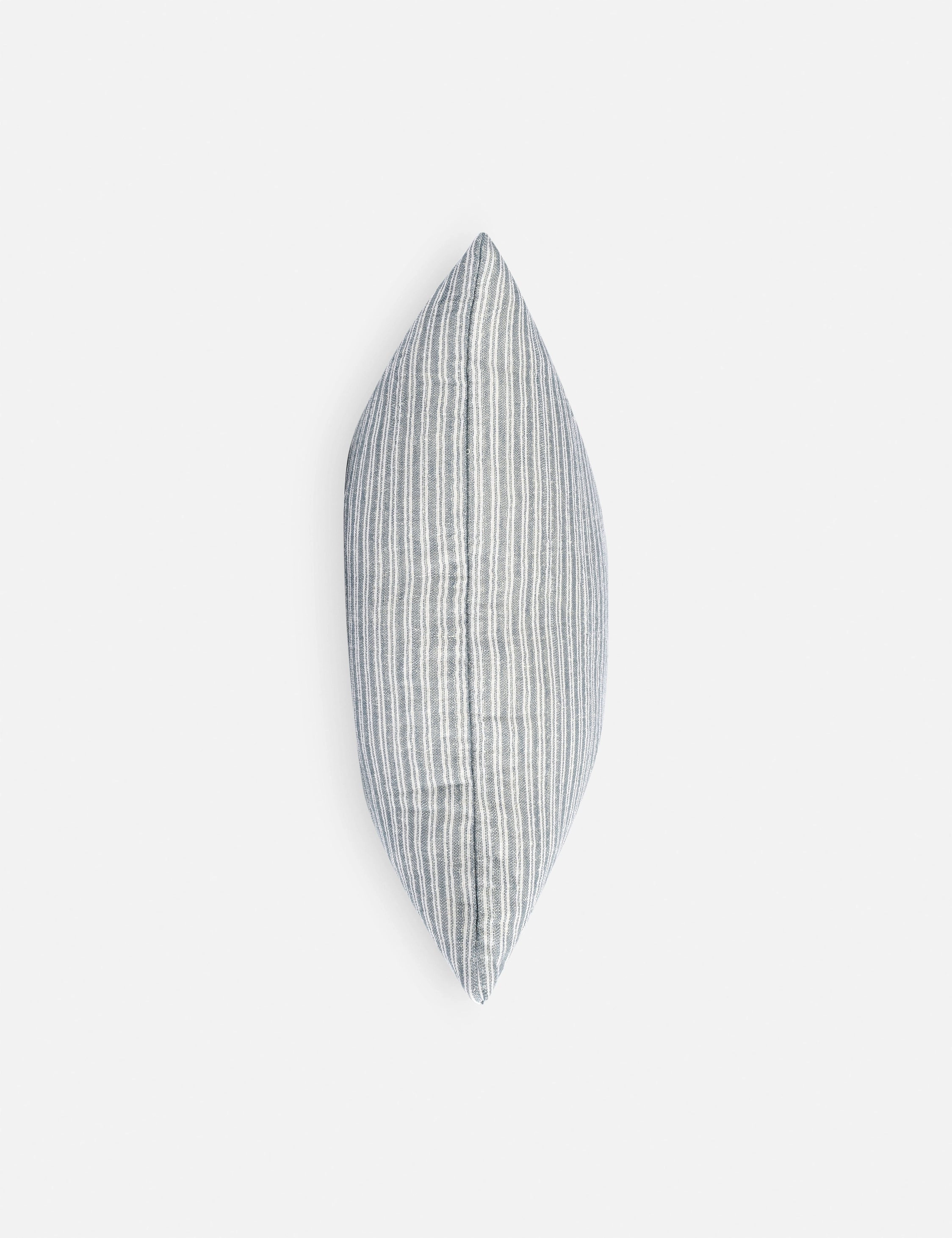 Nevya Pillow