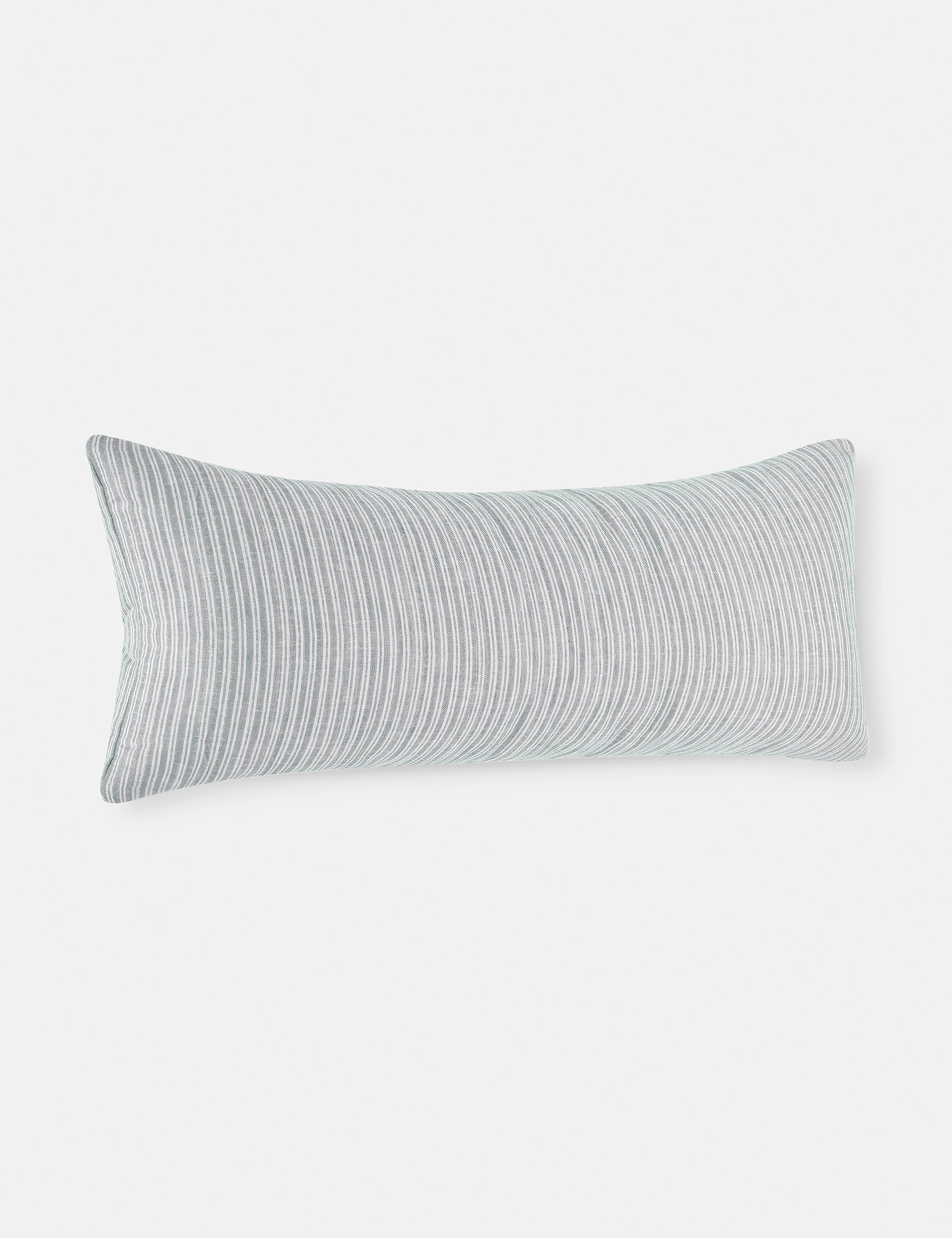 Nevya Pillow