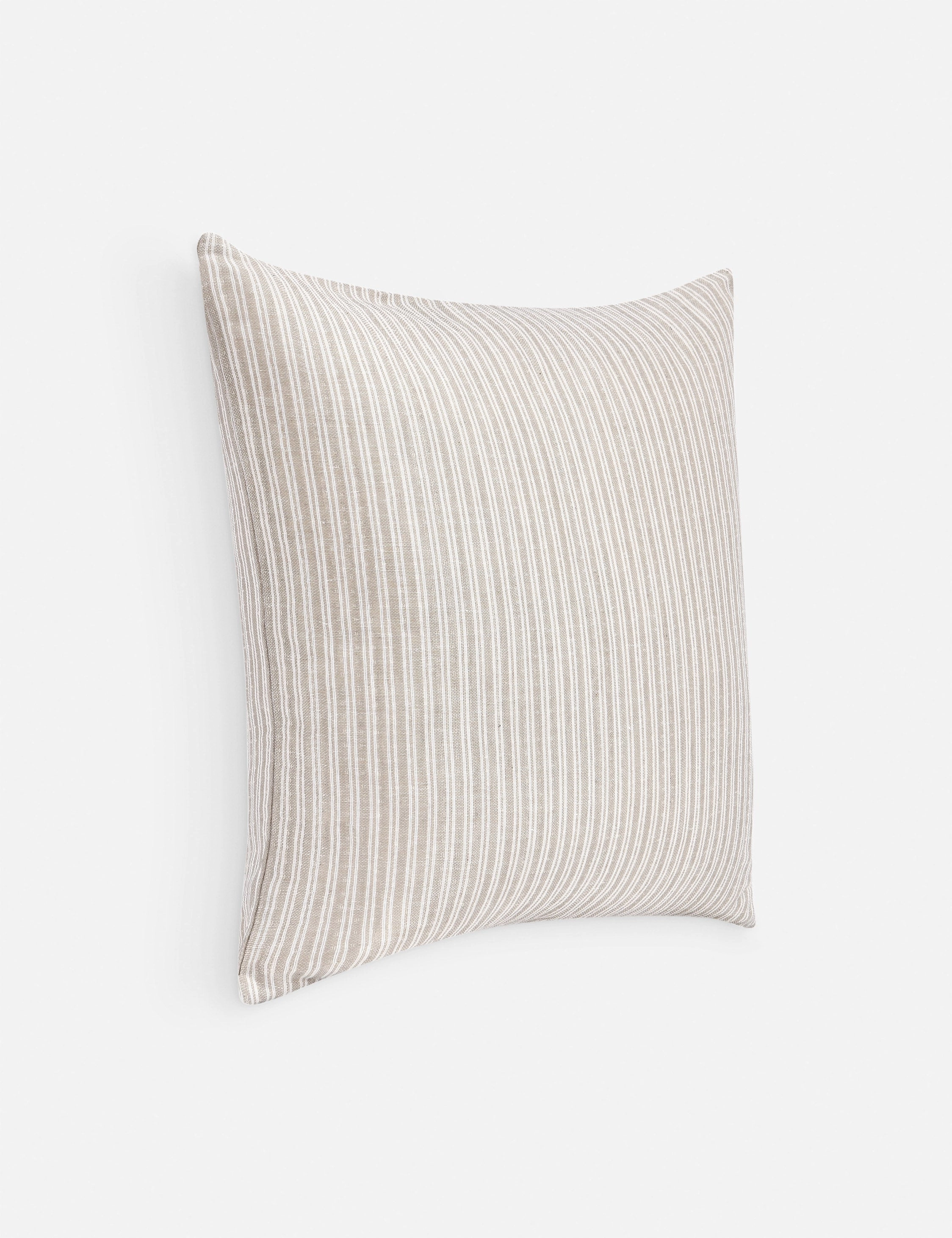 Nevya Pillow