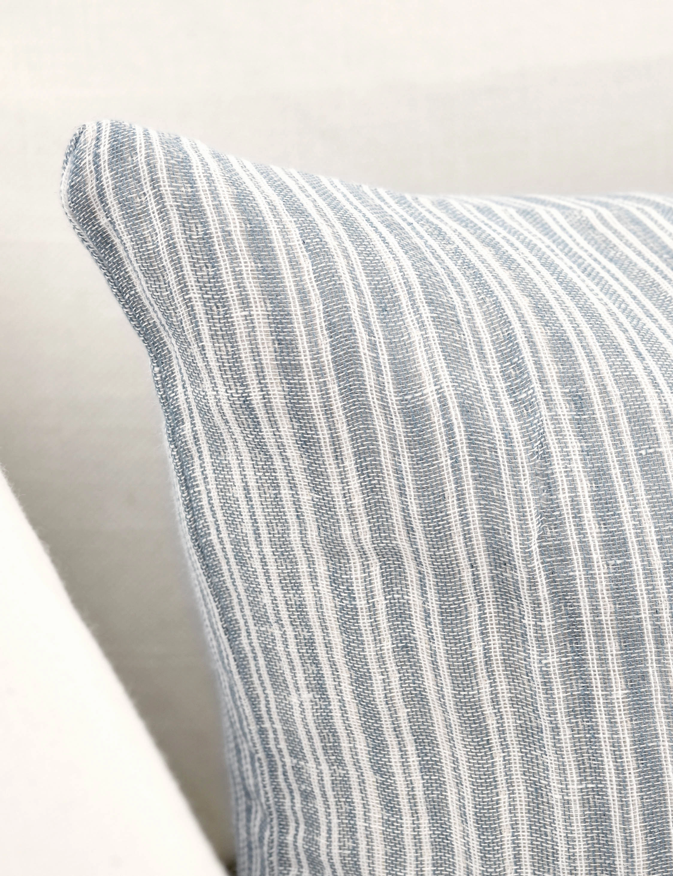 Nevya Pillow