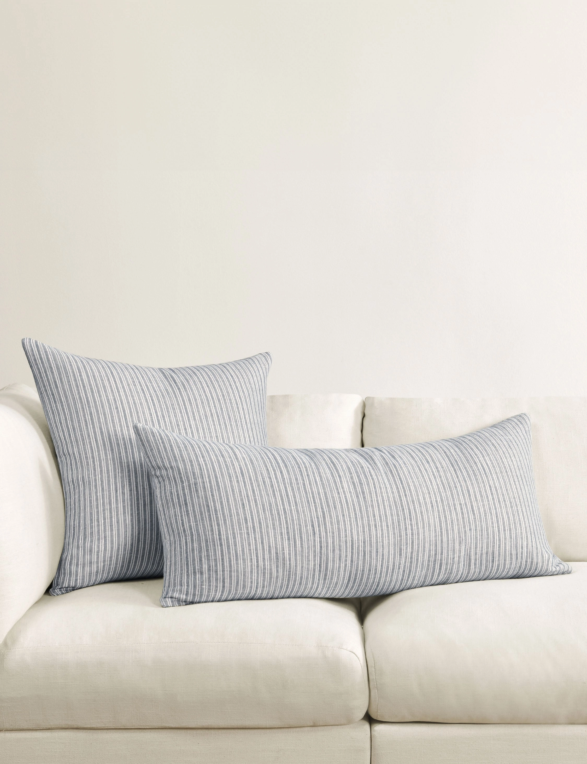 Nevya Pillow