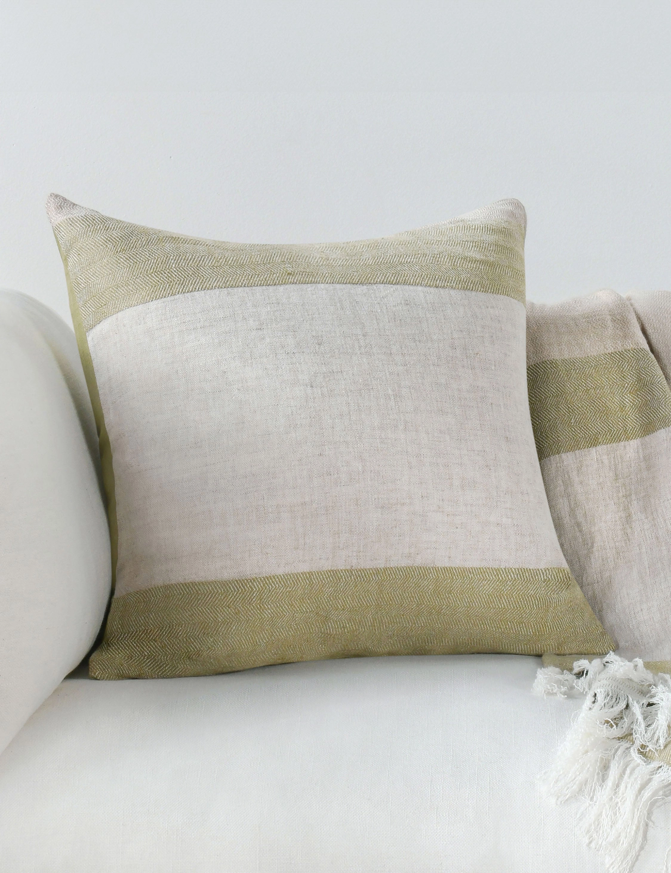 Tamara Linen Pillow